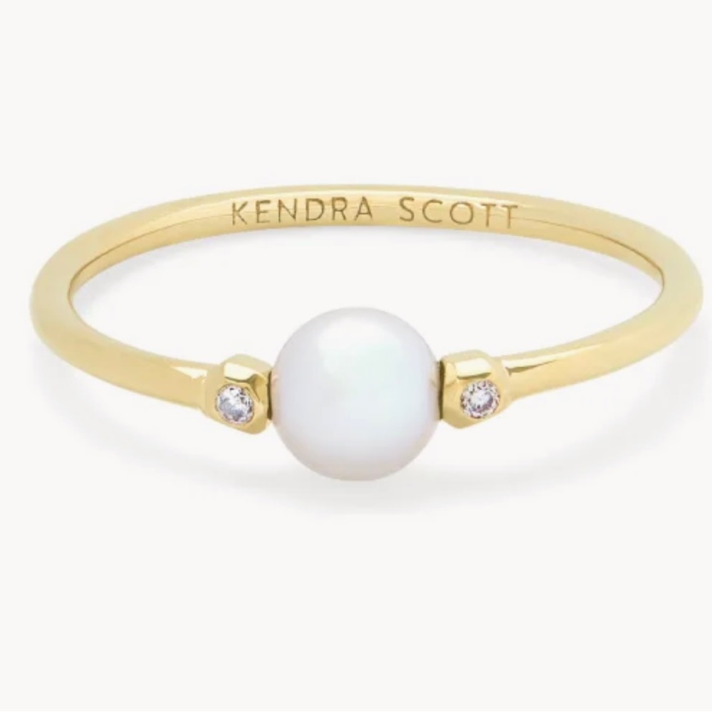🌸 KENDRA SCOTT CATHLEEN BAND RING - 14K YELLOW GOLD/PEARL - SIZE 7